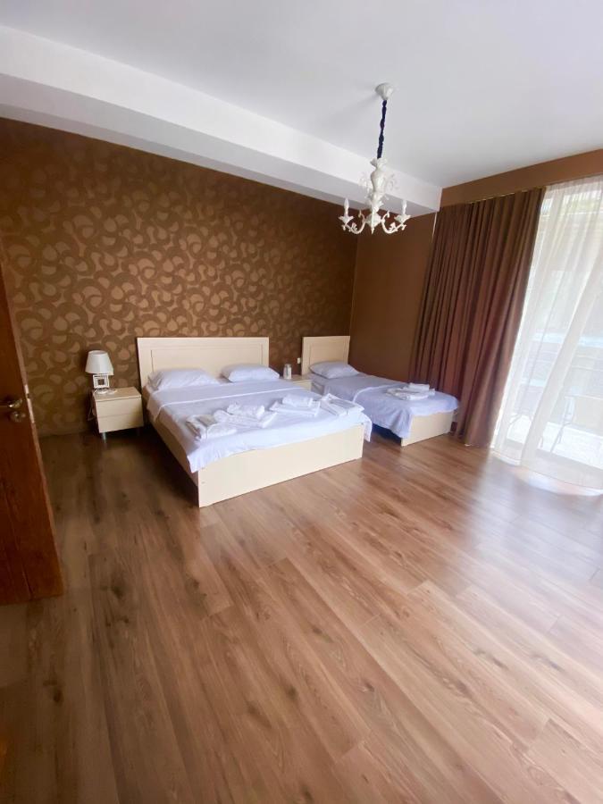 Borjomi Central Hotel Екстериор снимка