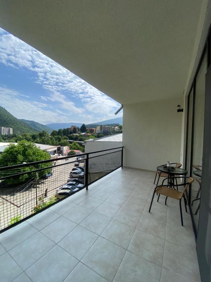 Borjomi Central Hotel Екстериор снимка