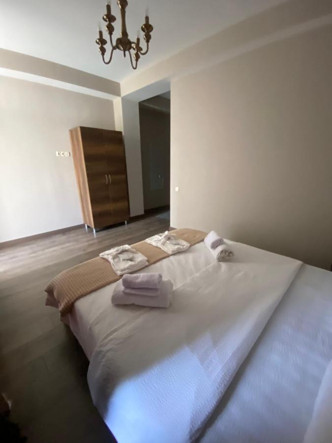 Borjomi Central Hotel Екстериор снимка