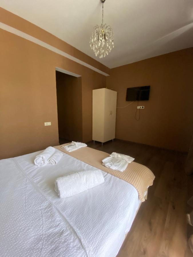 Borjomi Central Hotel Екстериор снимка